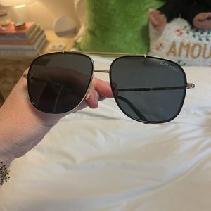 tom ford sunnies great condition